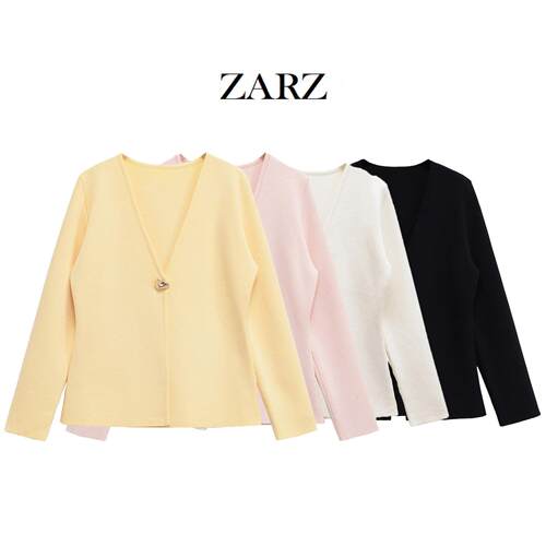 Fashionable knitted jacket时髦针织外套