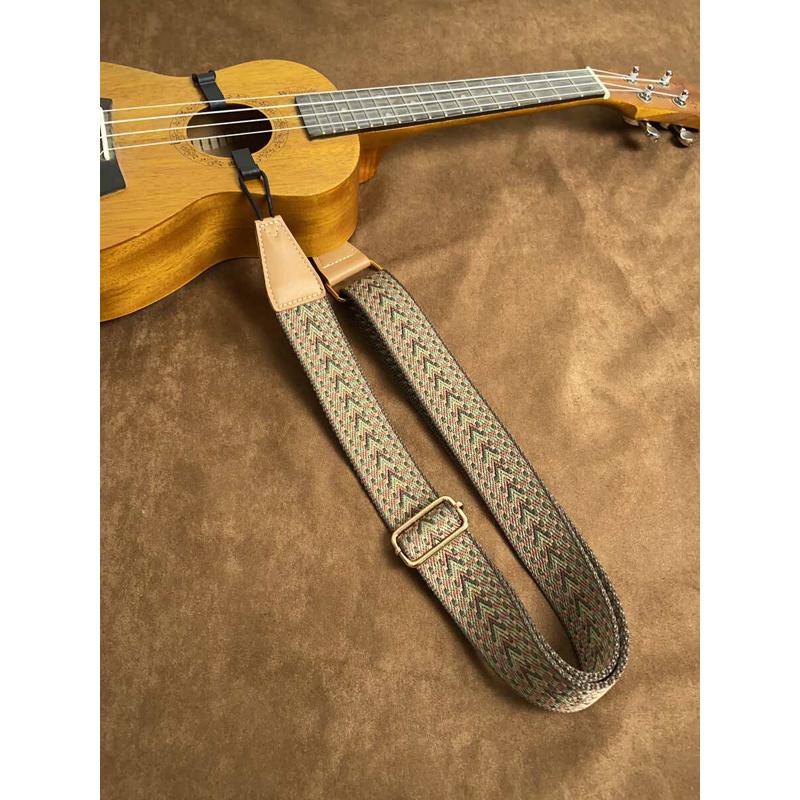 纯手工免打孔乌克丽丽琴带尤克里里背带斜挎带子时尚编织ukulele