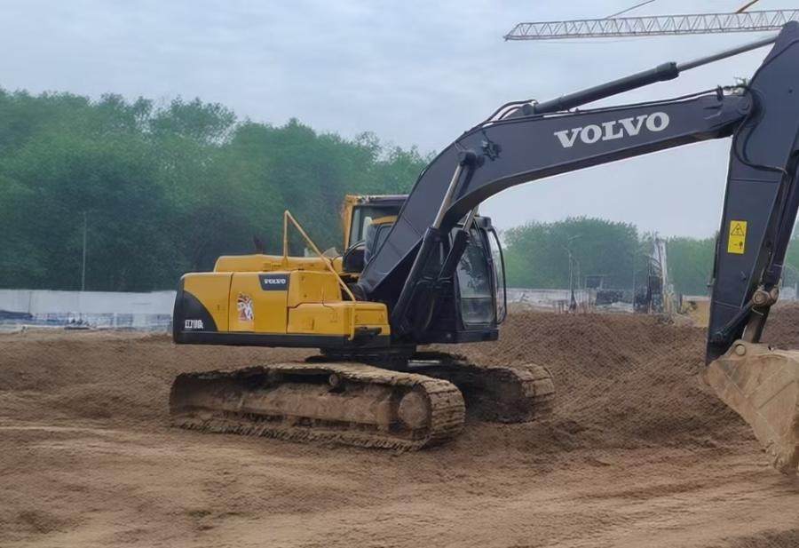 1月9日邢台沃尔沃210挖掘机网络拍卖公告