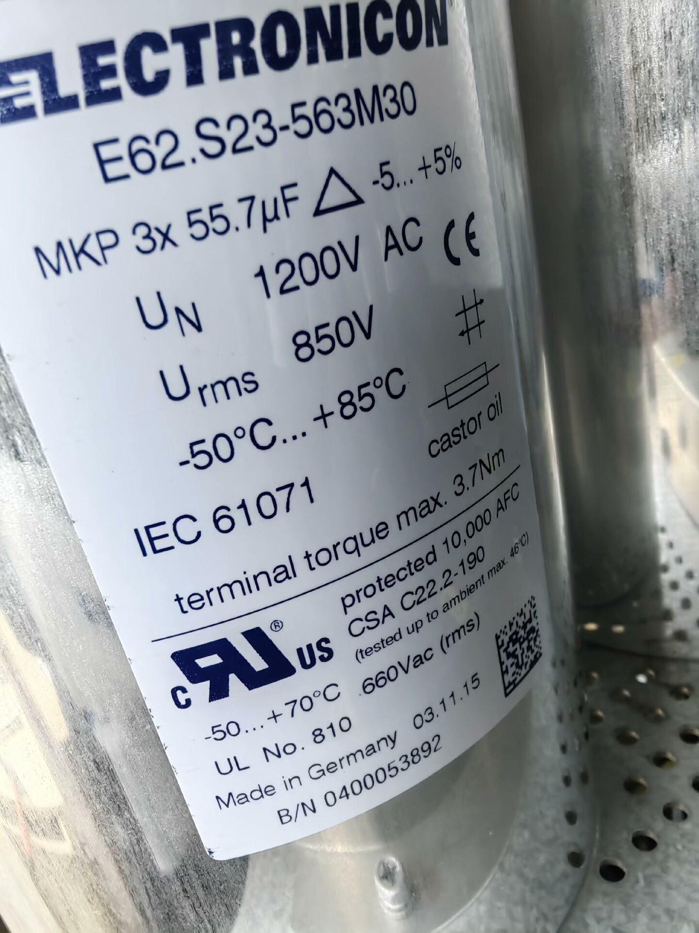 E62.S23-563M30   55.7uF,全新带包装，