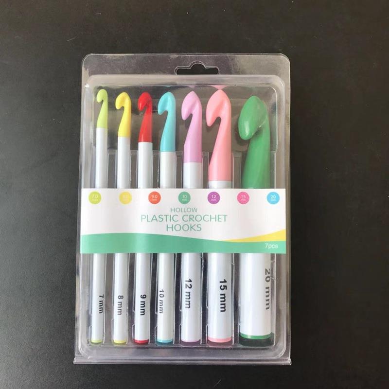 红绣亚马逊跨境新品 红绣加粗塑料手柄钩针 彩色塑料勾针套装7PC
