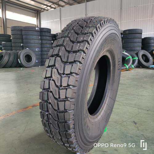 825R20钢丝胎货车卡车轮胎 1100R20全钢子午线轮胎耐磨厂家直销
