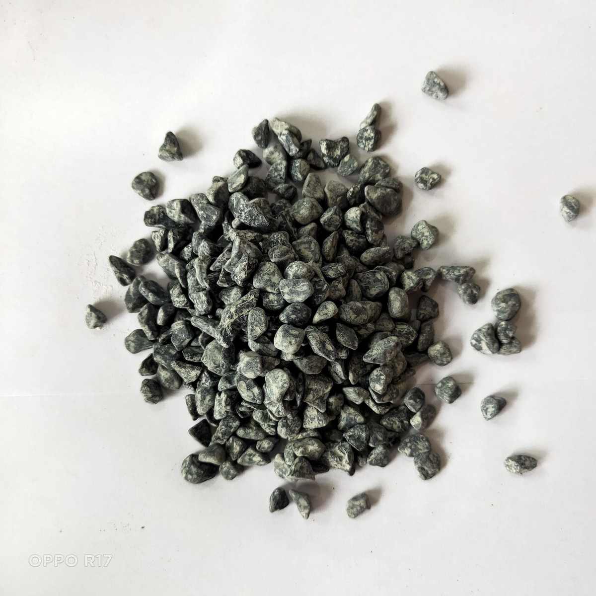 五彩 彩色石  石子 石 水洗供应米洗米 石色胶粘水磨石透水石