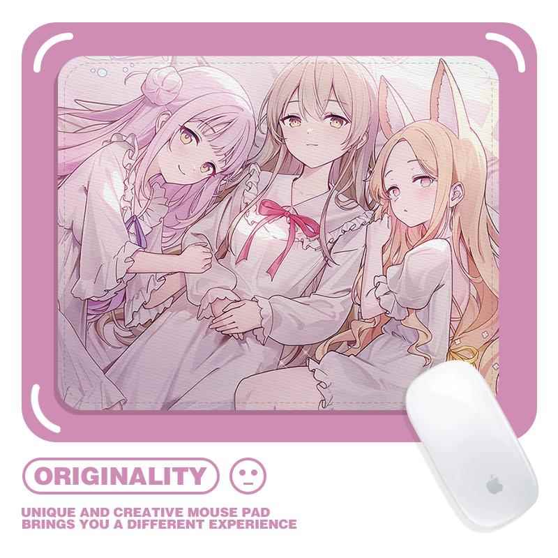 圣三一日系辣妹鼠标垫二次元小号宿舍电脑桌垫水洗锁边加厚耐磨软