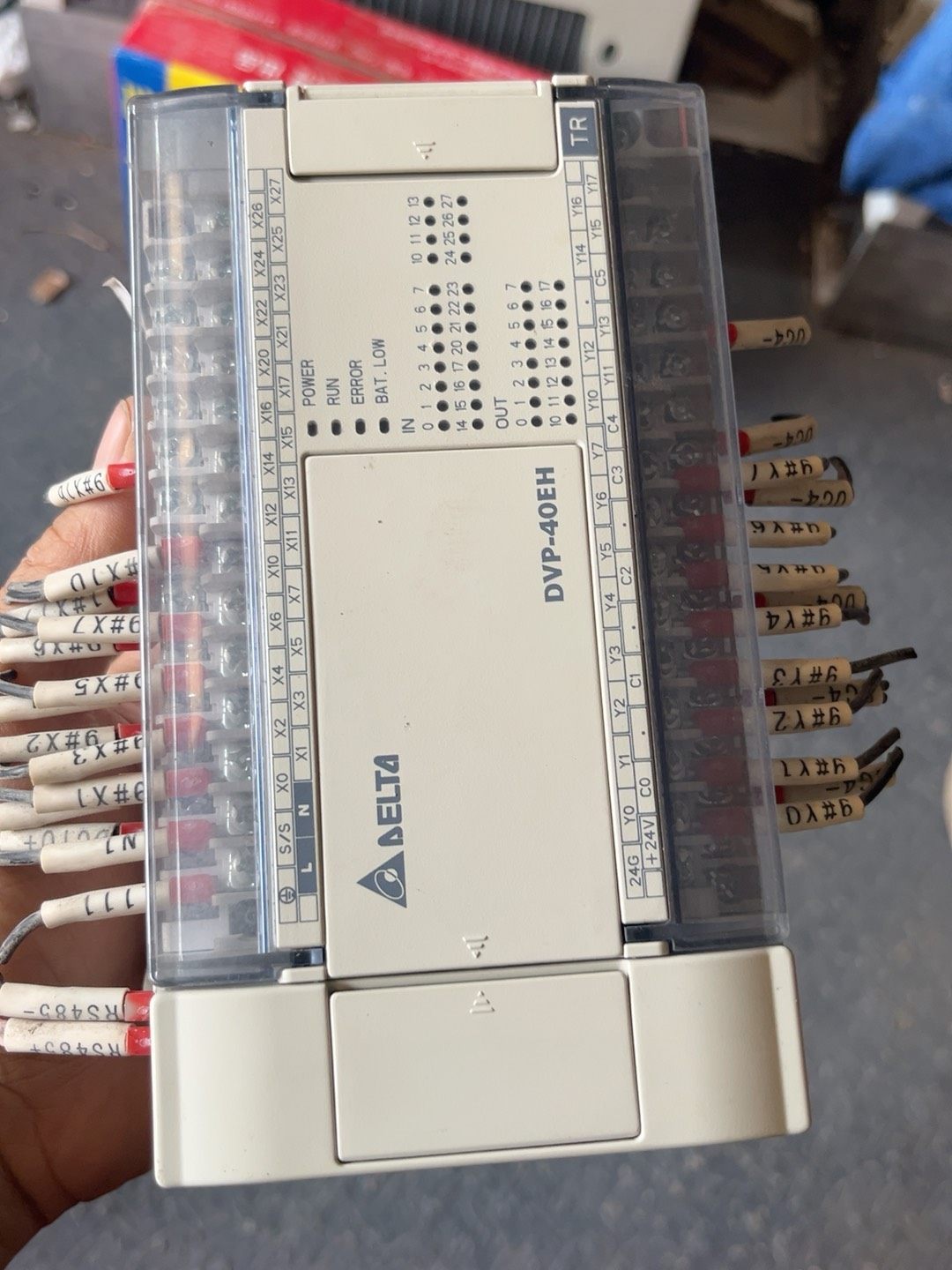 拆机台达DVP40EH00T3，成色如图不能充新，无拆无修！