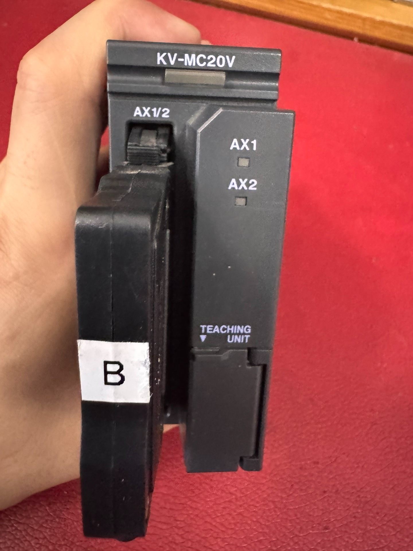 基恩士KV-MC20V，，成色如图，功能包好就一个