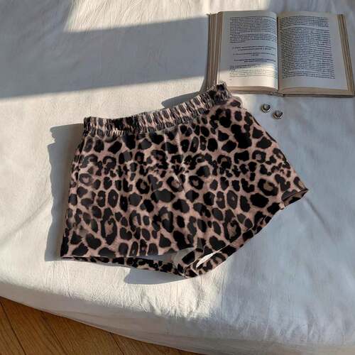 Women's Vintage Withered Branch Print Shorts Pockets