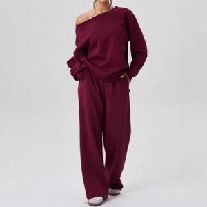 Womens Leisure Solid Color Sloping Shoulder Long Sleeve Top