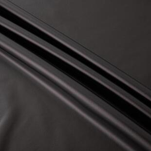 料人造革皮料 针织底四面弹527哑光皮革面料暴汗服用皮防水皮裤