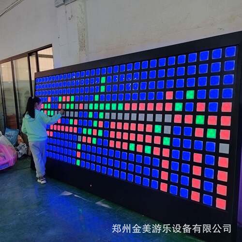 商业美陈暖场互动设备发光感应灯logo签到墙双色球翻转墙D针雕