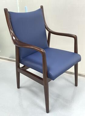 意式极简书桌椅轻奢极简样板房单人沙发椅字设计师休闲实木洽谈椅