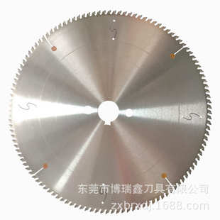 岩棉彩钢瓦锯片玻镁夹心板不锈钢包铝铁皮复合泡沫保温板600/700