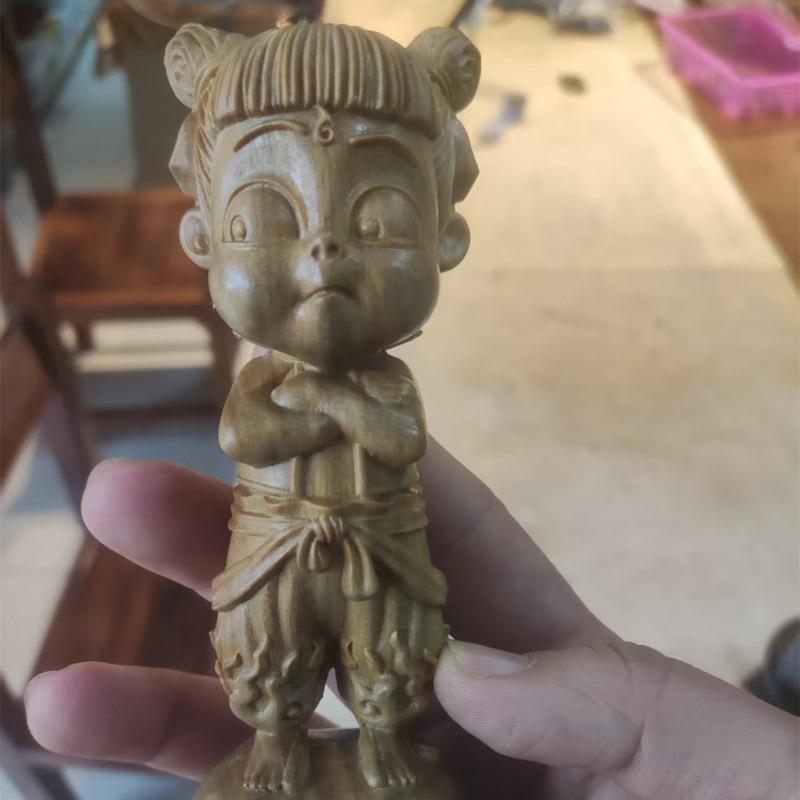绿檀木雕哪吒降世摆件实木雕刻哪吒童人物工艺品中控台车载饰品