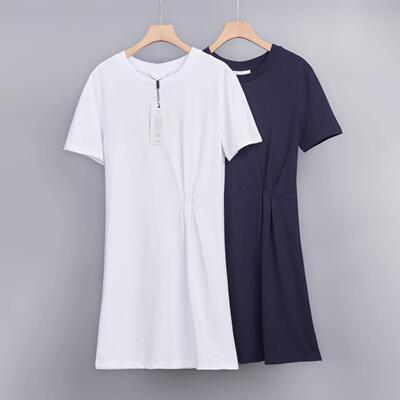 2026早春新款褶皱刺绣圆领连衣裙