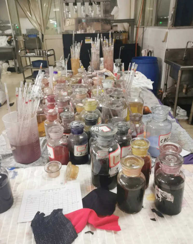 Набивные ткани 兔毛泡泡绒扎染高档服装面料 提印花起泡绒抱枕沙发毛绒布料批发