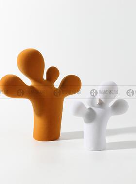 现代简约创植绒意脚丫柜电视柜客厅桌面摆轻奢酒风软装家居饰TD46