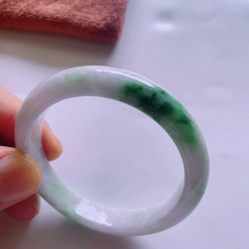 56圈口缅甸天然真品翡翠冰飘满绿花高端玉石闪拍宽边玉手镯45.87g