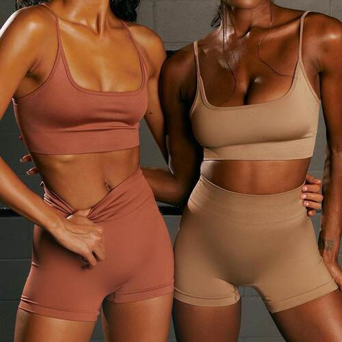 Yoga outfit for two women, yoga and fitness shorts set
