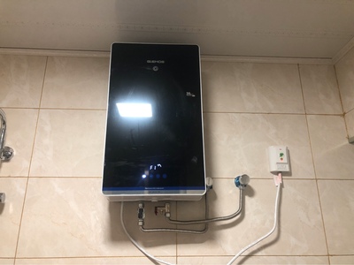 美国格林姆斯W11速热电热水器怎么样,使用一个月后看真相!!