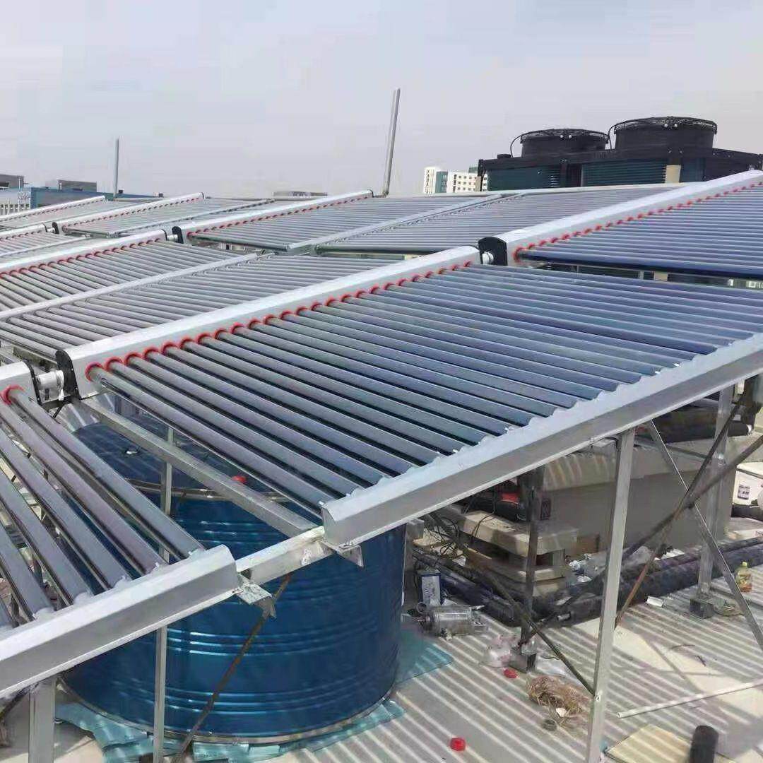 太阳能炸管不漏水联箱厂家供货太阳能采暖免维护防炸管漏水集热器