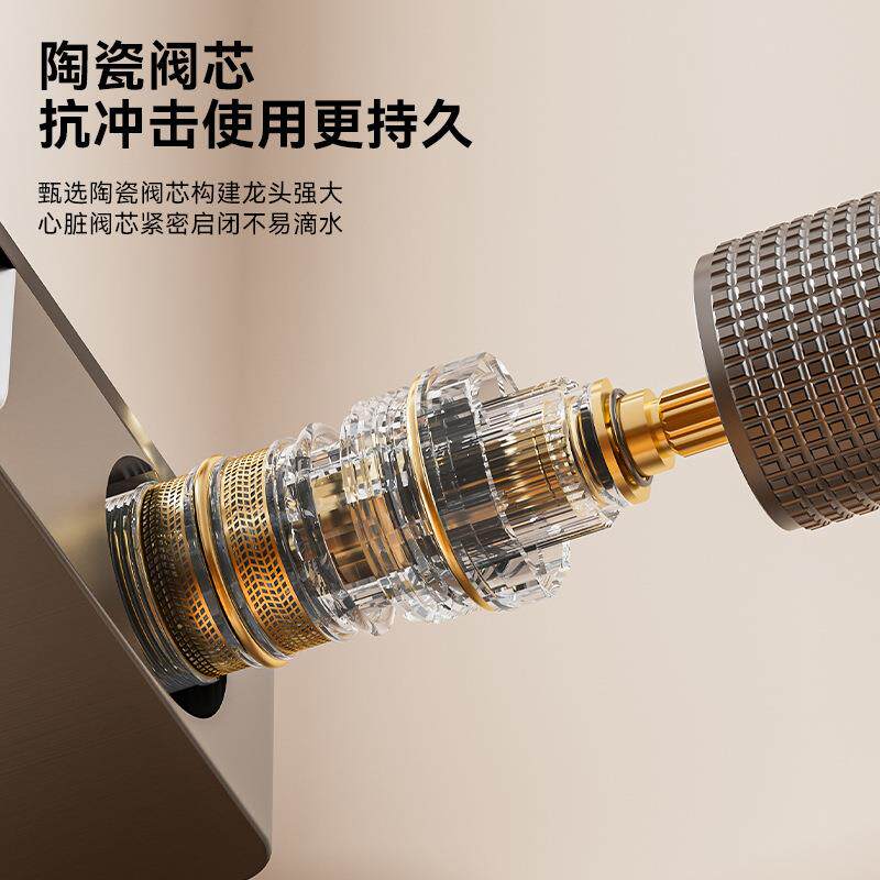 新款直销数显淋浴花洒套装家用白色冷热花洒卫生间沐浴明装增压卫