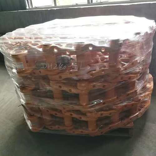 大宇挖掘机链条 DH280 DH55链条 斗山挖掘机链条履带 四轮一带