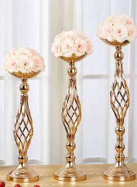 Table Candle Holder Decoration: Golden Iron Art Vase, Twiste