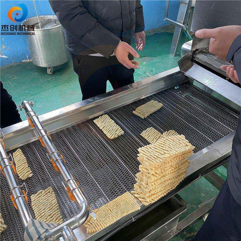杰创鲜干兰花干油炸机 连续式兰花串油炸设备 自动控温油炸机器