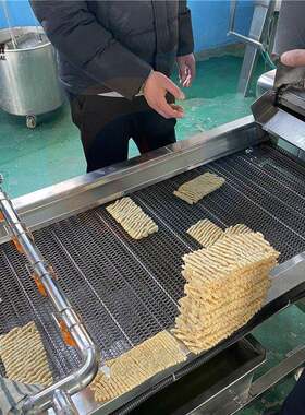 杰创鲜干兰花干油炸机 连续式兰花串油炸设备 自动控温油炸机器