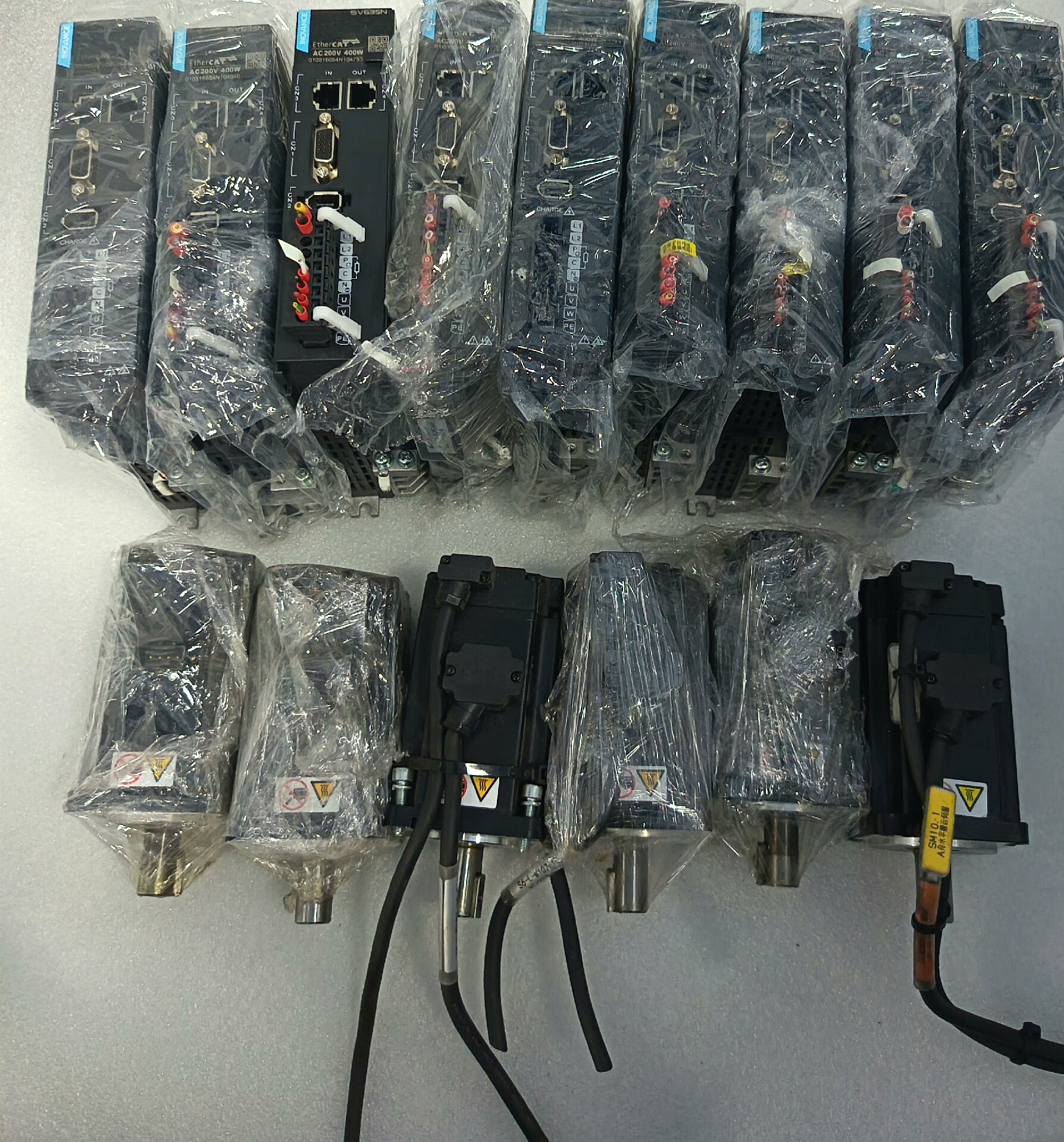 汇川400w 635N伺服套装，型号SV635NS2R8I，