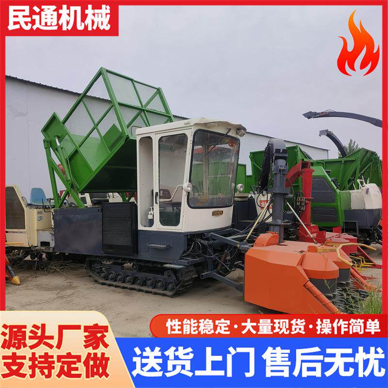 秸秆粉碎小型青储机驾驶室履带饲料压缩收割机牧草饲料青储机