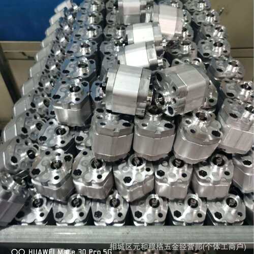 DEKA齿轮泵PGE102-2200-RAT5-N-3700 PGE102-450-RBR1-N-3700