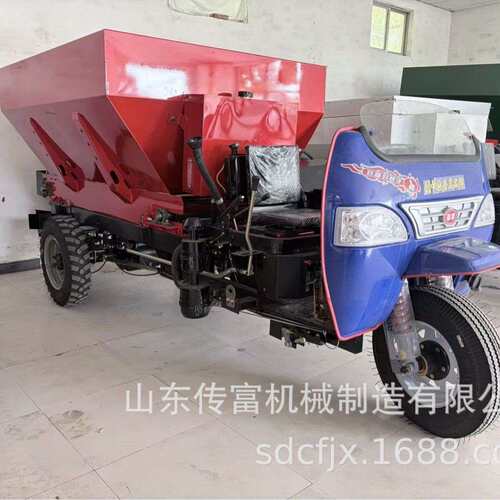 三轮撒粪车农用干湿两用撒机果园大棚全自动扬粪车农家抛撒车