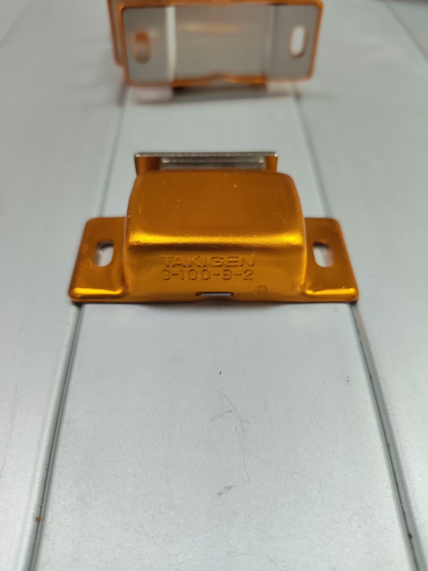 C-100-B-2日本泷源TAKIGEN超级磁吸磁力扣