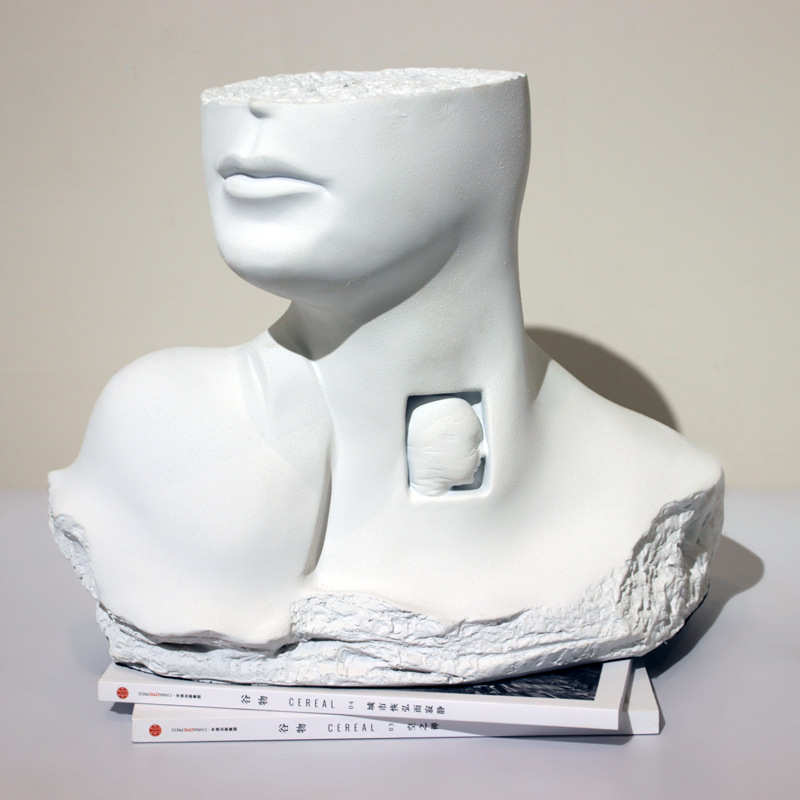 雕塑摆件人物房间半身装饰品现代电视柜样板人像酒店摆设抽象简约