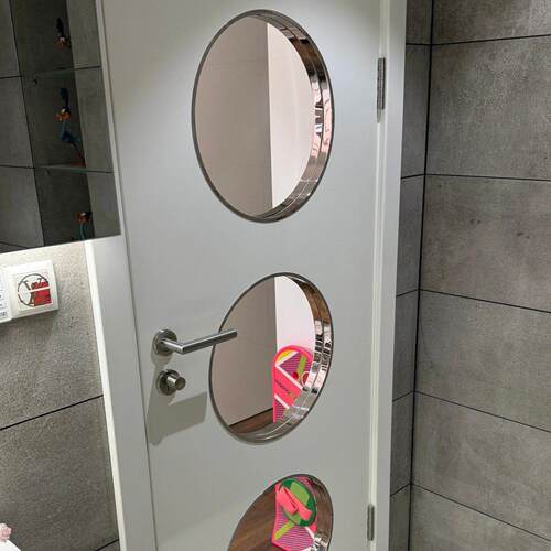 洞洞门不锈钢圆圈包边 木门金属圆形收口 整圆定制中古门上的猫洞