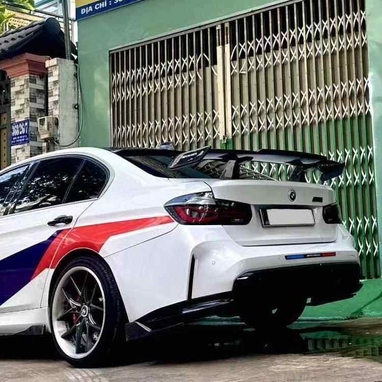 工厂汽车改装通用款尾翼免打孔MP大尾翼定风翼碳纹色GT尾翼扰流板