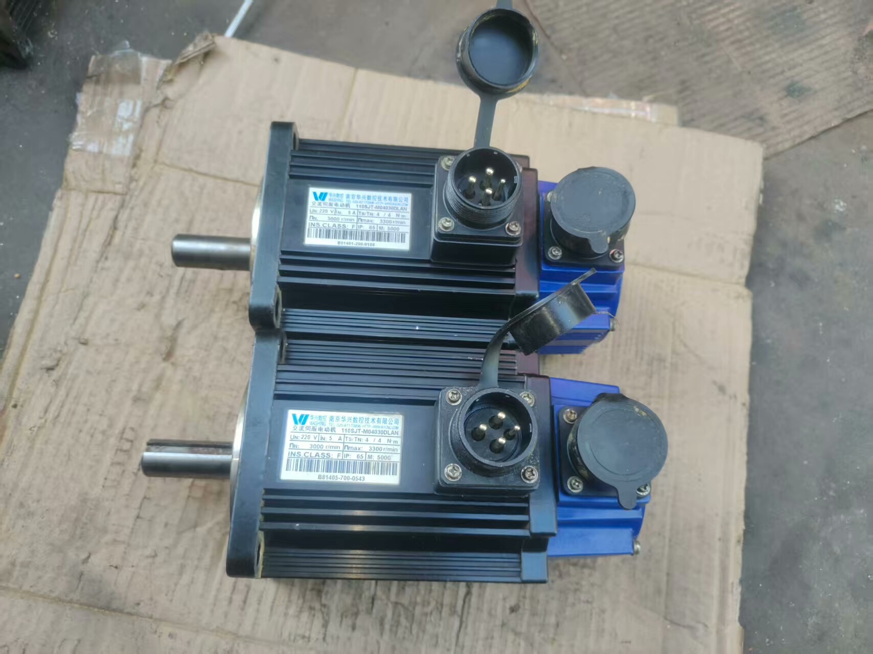 华兴伺服电机110SJT-M04030DLAN，止口95，轴