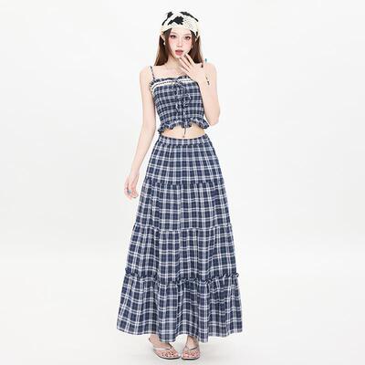 夏季蓝白格纹时尚花边套装女修身显瘦吊带字别致半身长裙两件套