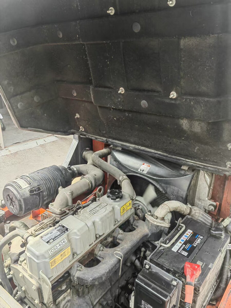 5月4日济南国三龙工3吨叉车升高4米网络拍卖公告