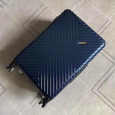 高档外交官正品清仓微瑕防20机箱男女刮行李箱登24寸向万轮密码拉