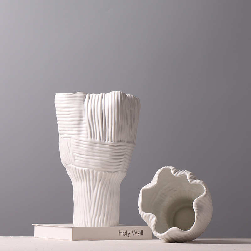 欧式简约白色陶瓷花瓶 样板房客厅博物架装饰摆件 创意插花工艺品