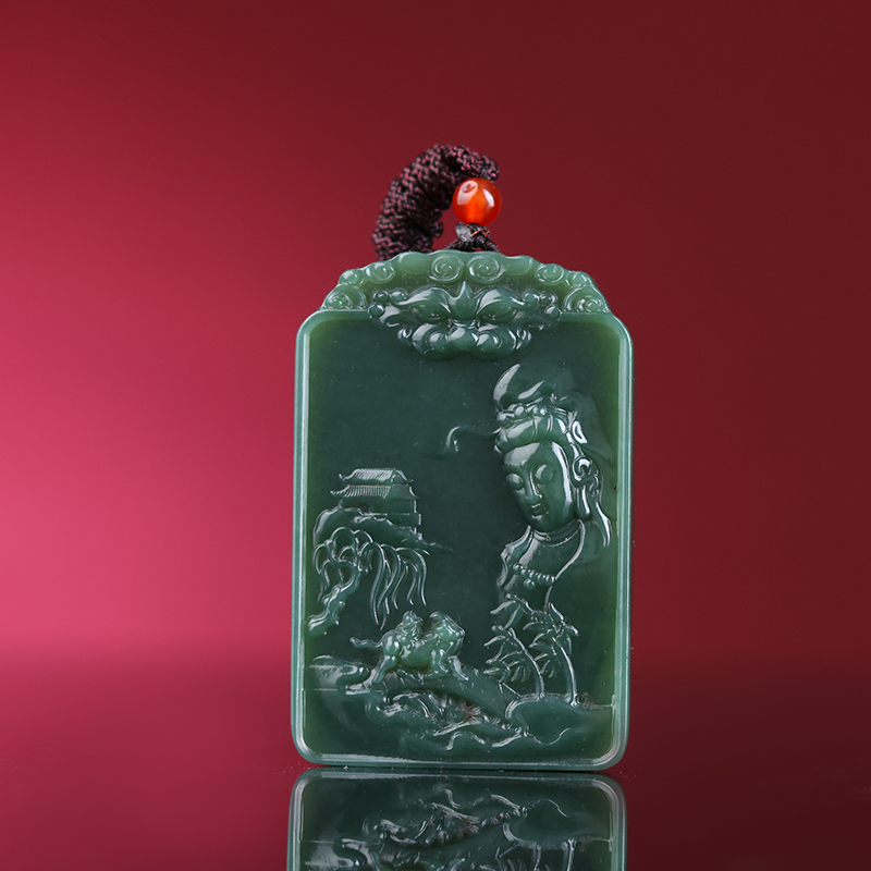 大师作品 天然玉石和田玉塔青细料观音玉牌挂件63.75克 限时拍卖