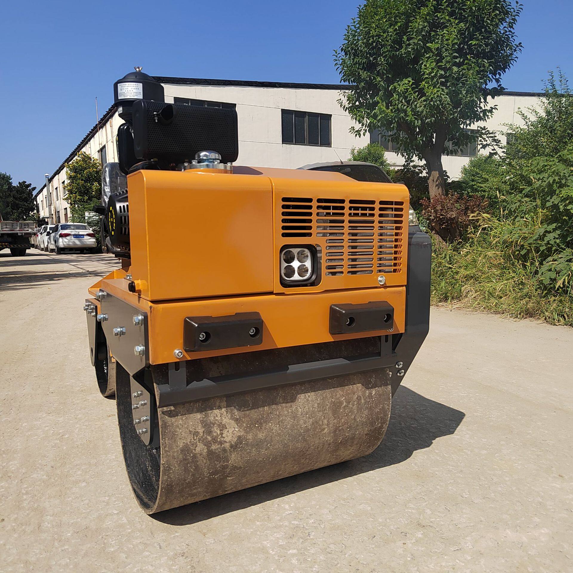 厂家直销2吨3吨震动压路机 管沟回填 沥青草坪双辊压实机