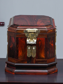 大红酸枝首饰盒红木中式高档收纳盒，实木结婚嫁妆箱精致独板大容量