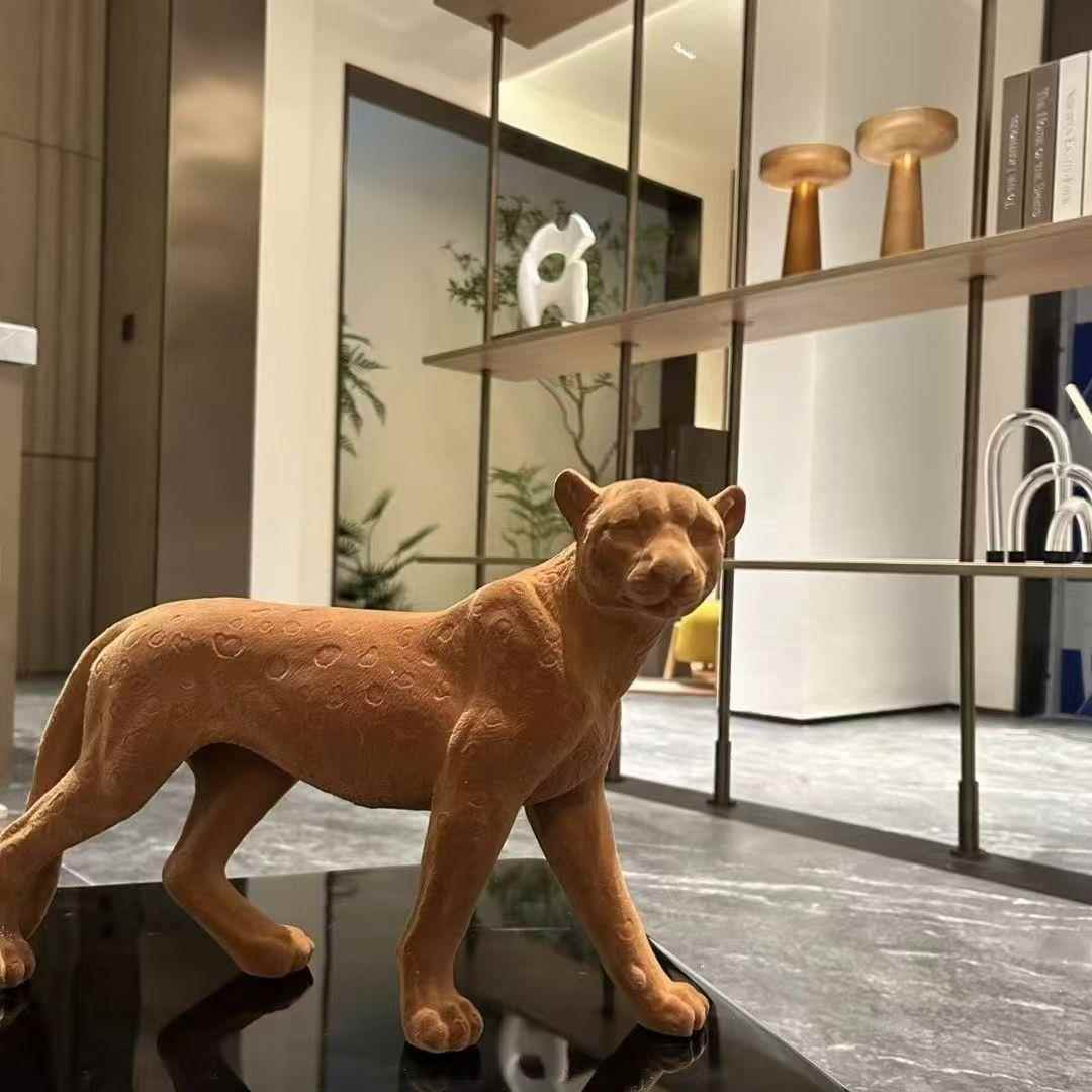 植欧式创意绒金钱豹动摆件物客厅书房酒店办室样公板房家居装0923