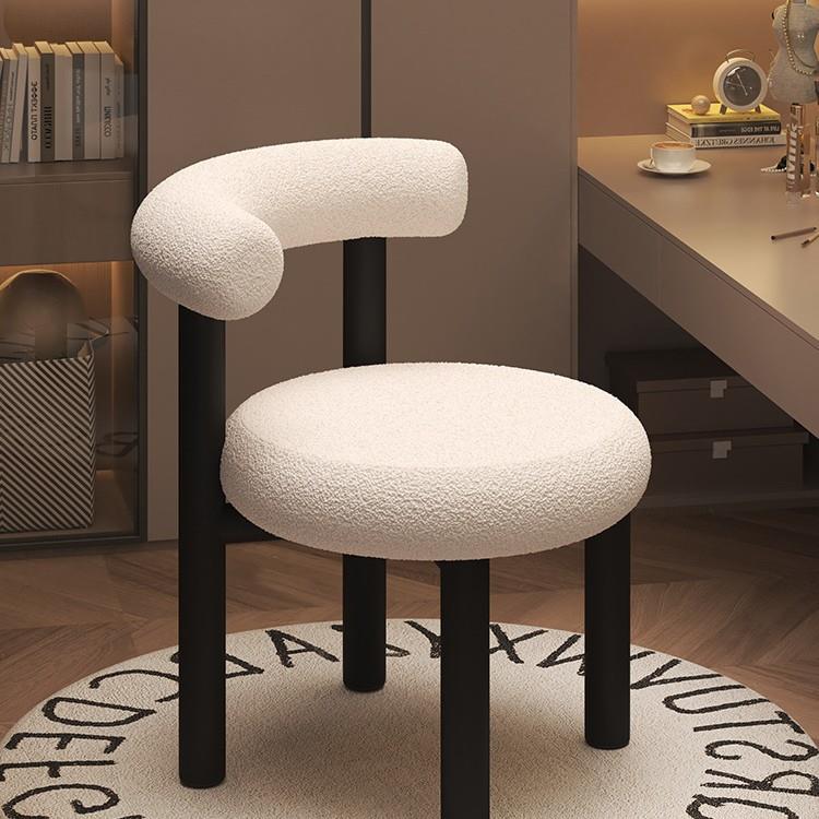 化妆凳家用女生卧室轻奢感梳妆台凳子网红高颜值美甲靠背椅子