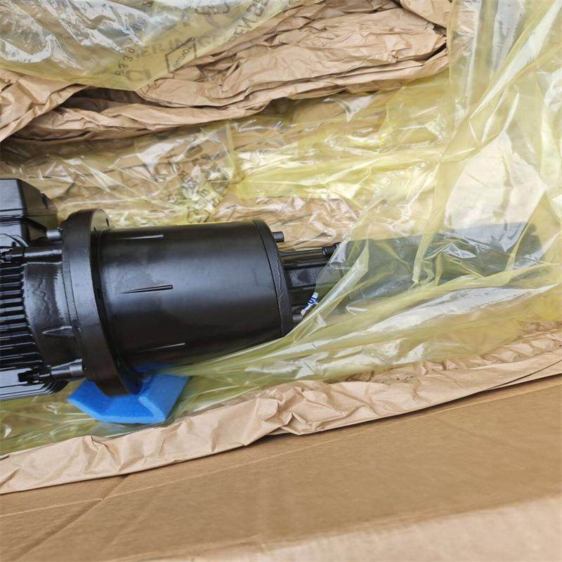 丹麦格兰富GRUNDFOS整泵CM5-6A-R-A-E-AVBEF-A-A-N泵泵机离心