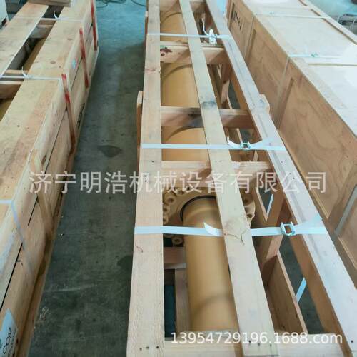 挖掘机PC2000-8液压动臂油缸707-E1-01831新件号707-F1-01831