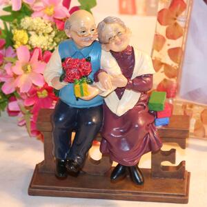 创意幸福浪漫LOVE公婆摆件树脂工艺品摆件父母长辈生日蛋糕摆件